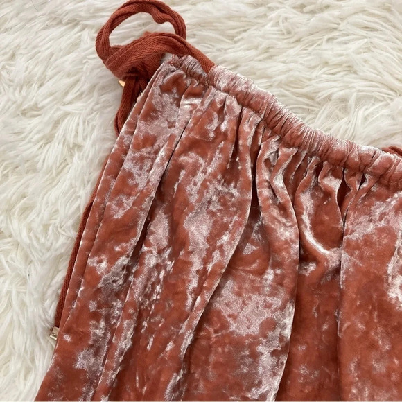 HAH x Free People Beg 2 Differ Crushed Velvet Bodysuit - Picture 3 of 8